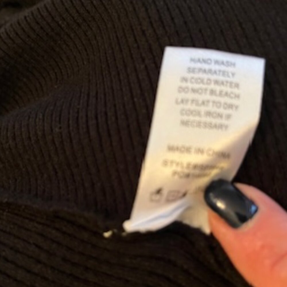 NWT SIX/FIFTY  Sammie Criss Cross Sweater in Black - Medium - Picture 11 of 11